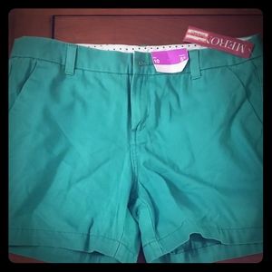5" Kelly Green Shorts